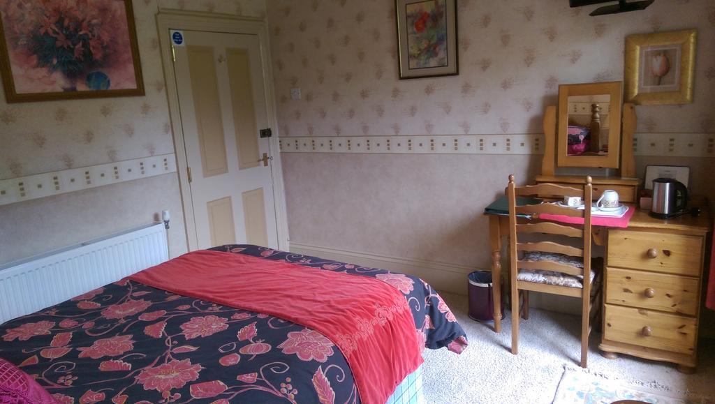 Brynhonddu Country House B&B アバーガベニー エクステリア 写真
