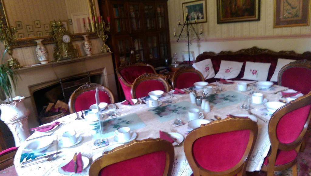 Brynhonddu Country House B&B アバーガベニー エクステリア 写真